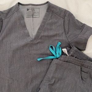 Figs scrubs set, great condition. Hardly worn.